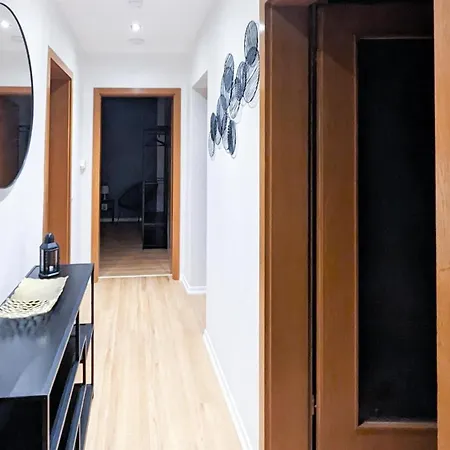 Apartamento 4 Zimmer 8 Personen Inet Ebk Wm Alfa Estugarda